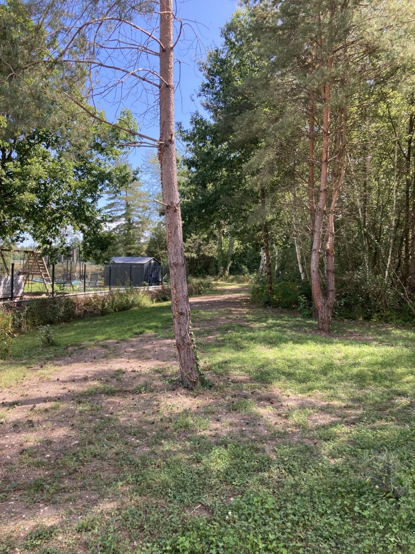 Woody Lodge Salbris Bagian luar foto
