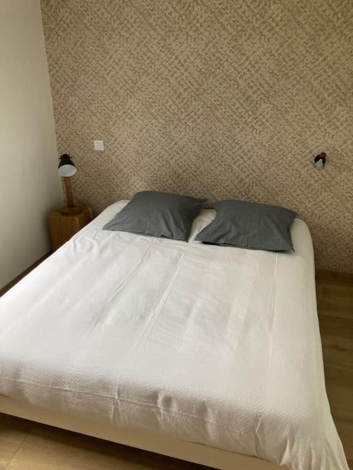 Woody Lodge Salbris Bagian luar foto